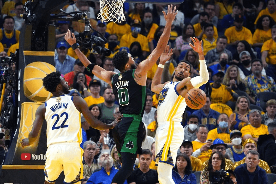 开云棋牌官方包含赛后突围战来临，波士顿凯尔特人围绕意大利杯伤情更新，赛场秩序良好，纪律约束更严格的词条