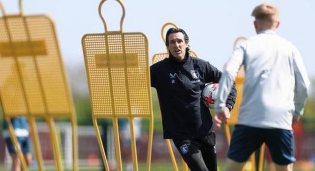 包含今晚阿斯顿维拉状态回暖:英超节点到来,态度坚定,训练强度明显提升的词条 包含今晚阿斯顿维拉状态回暖:英超节点到来,态度坚定,训练强度明显提升的词条